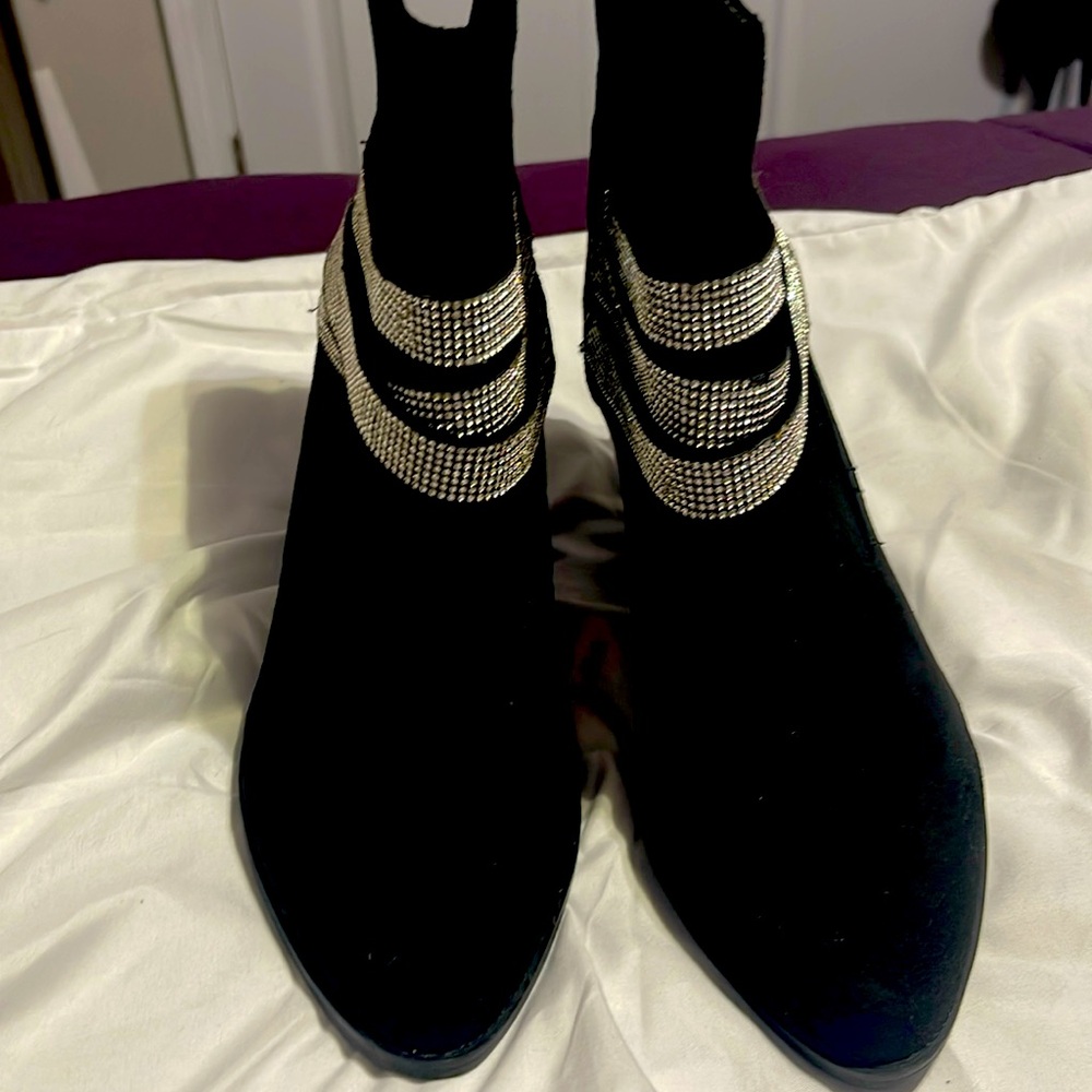 Suede bedazzled black boots